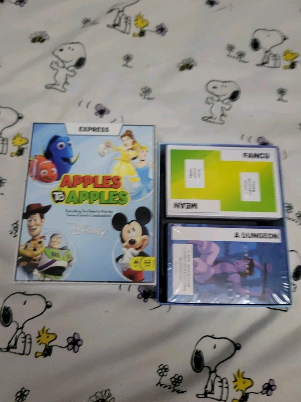 Disney Apples to Apples Express Disney Edition Card Game Mattel New